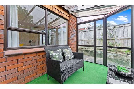 Photo of property in 2/58 Hillcrest Avenue, Hillcrest, Auckland, 0627
