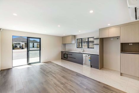 Photo of property in 6 Rorotu Avenue, Karaka, 2113