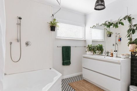 Photo of property in 71 Henderson Street, Whakatane, 3120