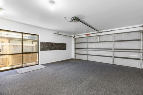 Photo of property in 19 Old Park Place, Takanini, 2112