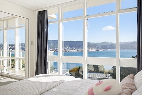 Photo of property in Gateway Apartments, 19 Maida Vale Road, Roseneath, Wellington, 6011