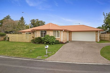 Photo of property in 1 Kirk Close, Rototuna, Hamilton, 3210