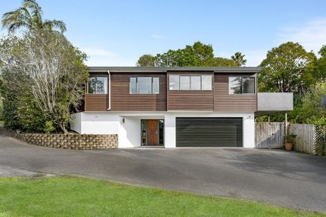 Photo of property in 2/177 Carlisle Road, Northcross, Auckland, 0632