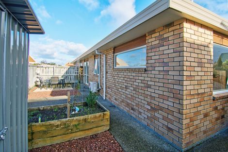 Photo of property in Holdsworth Villas, 59/2 William Donald Drive, Solway, Masterton, 5810
