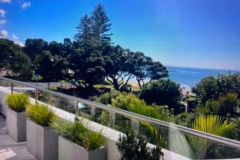 Photo of property in 17a The Strand, Takapuna, Auckland, 0622