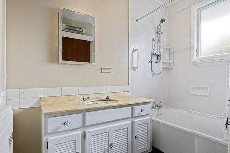 Photo of property in 17 Lake Terrace Road, Burwood, Christchurch, 8061