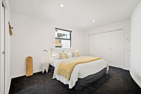 Photo of property in 1/58 The Parade, Bucklands Beach, Auckland, 2012