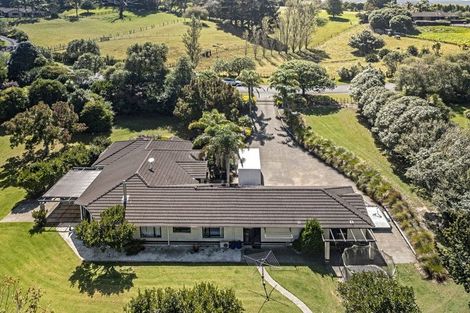 Photo of property in 17 Terry Smyth Drive, Kumeu, 0892