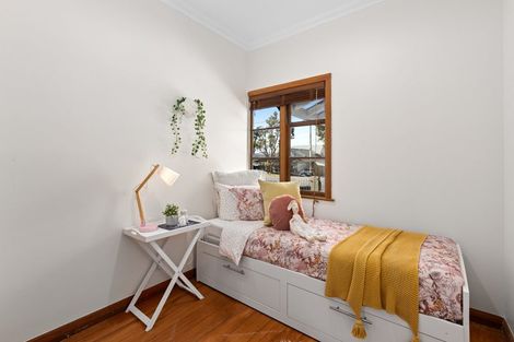 Photo of property in 58 Inglis Street, Seatoun, Wellington, 6022