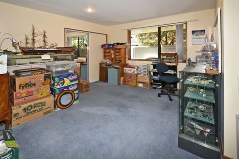 Photo of property in 33 Eders Road, Woodend, 7610