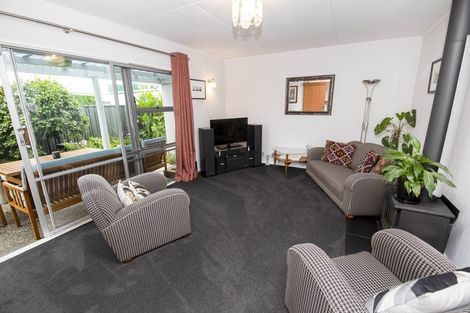 Photo of property in 2/39 Cassino Crescent, Onekawa, Napier, 4110