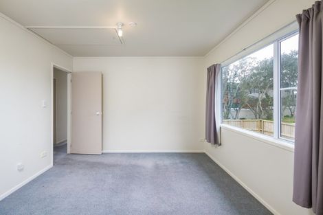 Photo of property in 225 Bleakhouse Road, Mellons Bay, Auckland, 2014