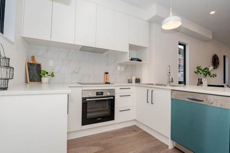 Photo of property in 102c Rosier Road, Glen Eden, Auckland, 0602