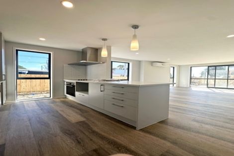 Photo of property in 365 Don Buck Road, Massey, Auckland, 0614