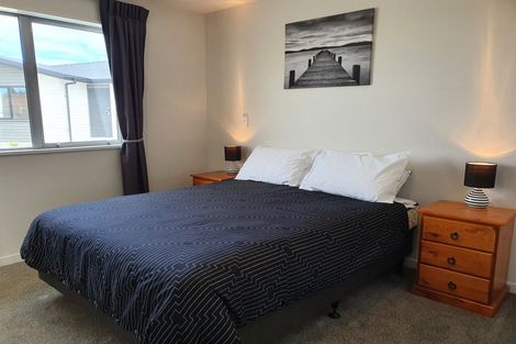 Photo of property in 37 Howden Drive, Jacks Point, 9371