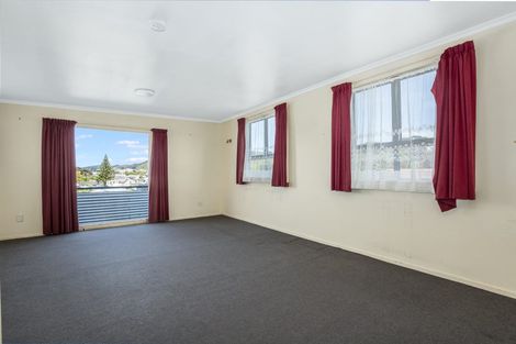 Photo of property in 111 Te Pene Avenue, Titahi Bay, Porirua, 5022