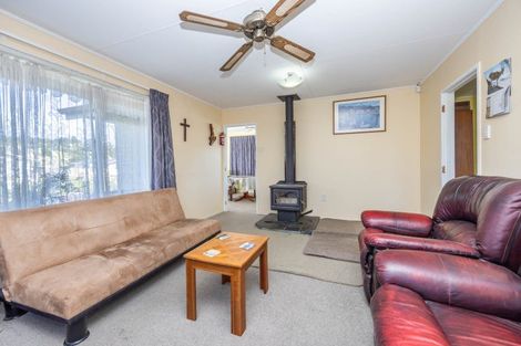 Photo of property in 16 Blundell Place, Huntly, 3700