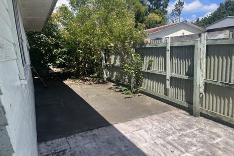 Photo of property in 52 Roick Parade, Glen Eden, Auckland, 0602