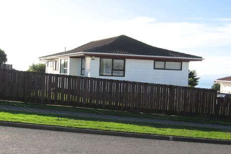 Photo of property in 126 Pikarere Street, Titahi Bay, Porirua, 5022