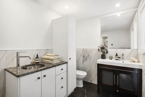 Photo of property in 25u1 Thane Road, Roseneath, Wellington, 6011