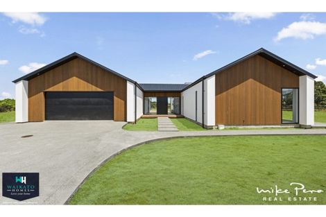 Photo of property in 35 Mike Smith Drive, Cambridge, 3434