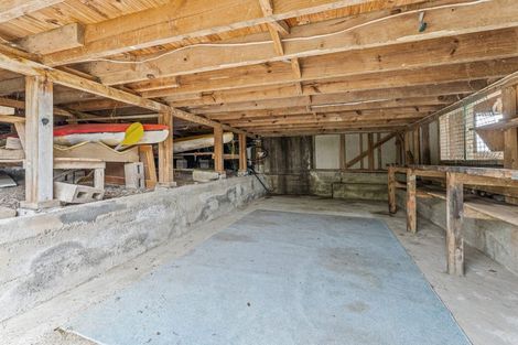 Photo of property in 111 Wharf Road, Port Albert, Wellsford, 0973