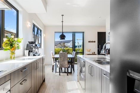 Photo of property in 15 Pakoro Close, Hobsonville, Auckland, 0618