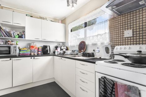 Photo of property in 28 Mcshane Street, Pukekohe, 2120