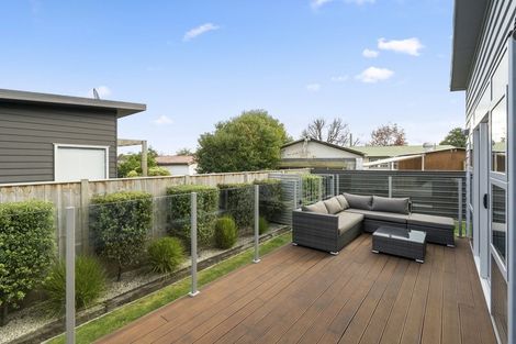 Photo of property in 58 Exeter Crescent, Takaro, Palmerston North, 4412