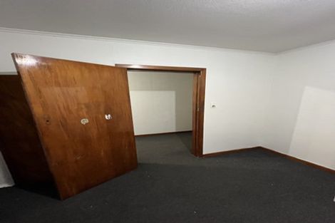 Photo of property in 25 Hutchinson Avenue, New Lynn, Auckland, 0600