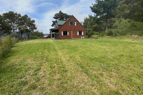 Photo of property in 3 Hastings Grove, Wainuiomata, Lower Hutt, 5014