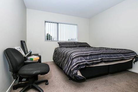 Photo of property in 116 Popokatea Drive, Takanini, 2112