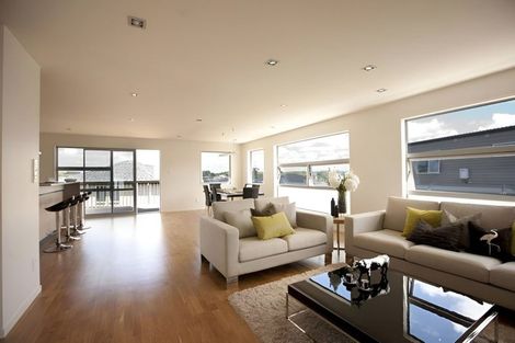 Photo of property in 5 Kilear Close, Pinehill, Auckland, 0632