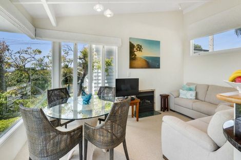 Photo of property in 10 Takutai Avenue, Bucklands Beach, Auckland, 2012