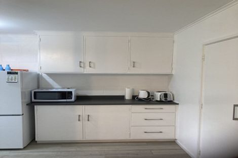 Photo of property in 3 Thurleigh Grove, Karori, Wellington, 6012