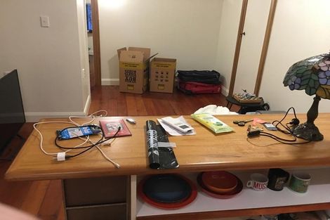 Photo of property in 25 Harbour View Road, Northland, Wellington, 6012