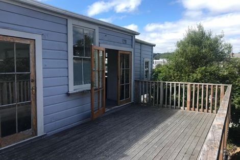 Photo of property in 35 Hankey Street, Mount Cook, Wellington, 6011