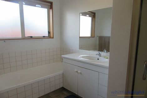 Photo of property in 96 Rattray Street, Riccarton, Christchurch, 8041