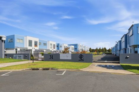 Photo of property in 30/31 Reynolds Place, Papamoa Beach, Papamoa, 3118