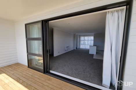 Photo of property in 20 Raranga Lane, Hobsonville, Auckland, 0616