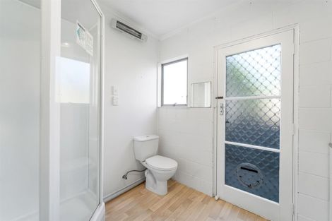 Photo of property in 10 Helvetia Drive, Browns Bay, Auckland, 0630