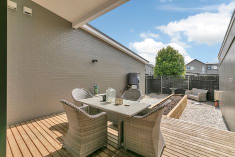 Photo of property in 30 Squadron Drive, Hobsonville, Auckland, 0616