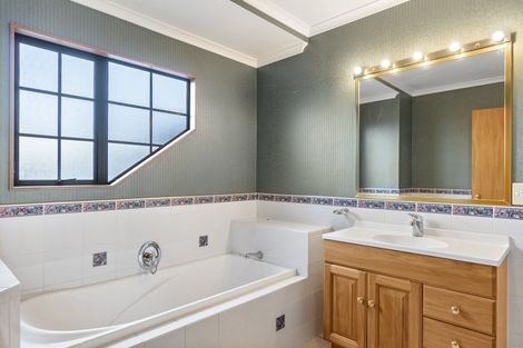 Photo of property in 11 Helmsdale Court, Huntington, Hamilton, 3210