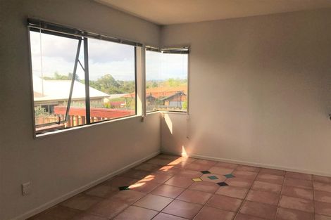 Photo of property in 159 Colwill Road, Massey, Auckland, 0614