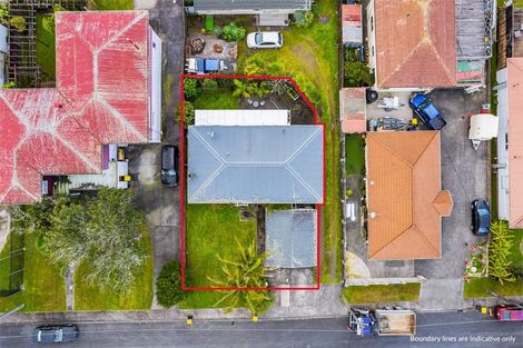 Photo of property in 8 Poto Street, Te Atatu South, Auckland, 0610