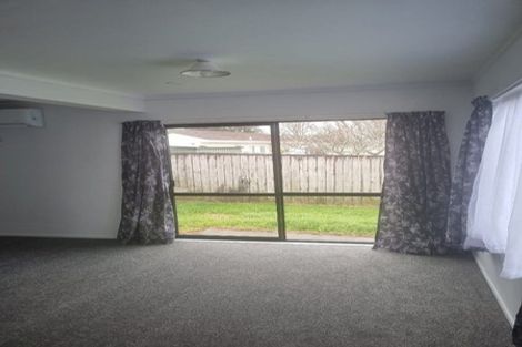 Photo of property in 14 Solveig Place, Randwick Park, Auckland, 2105