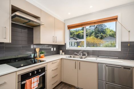 Photo of property in 20 Westhaven Drive, Tawa, Wellington, 5028