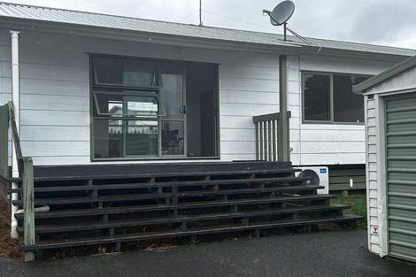 Photo of property in 2/4 Royal Arch Place, Rosehill, Papakura, 2113