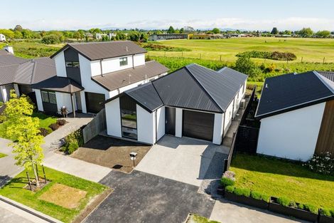 Photo of property in 17 Miromiro Street, Broomfield, Christchurch, 8042