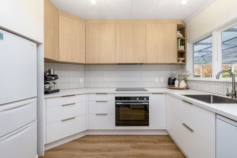 Photo of property in 87 Timaru Road, Waimate, 7924